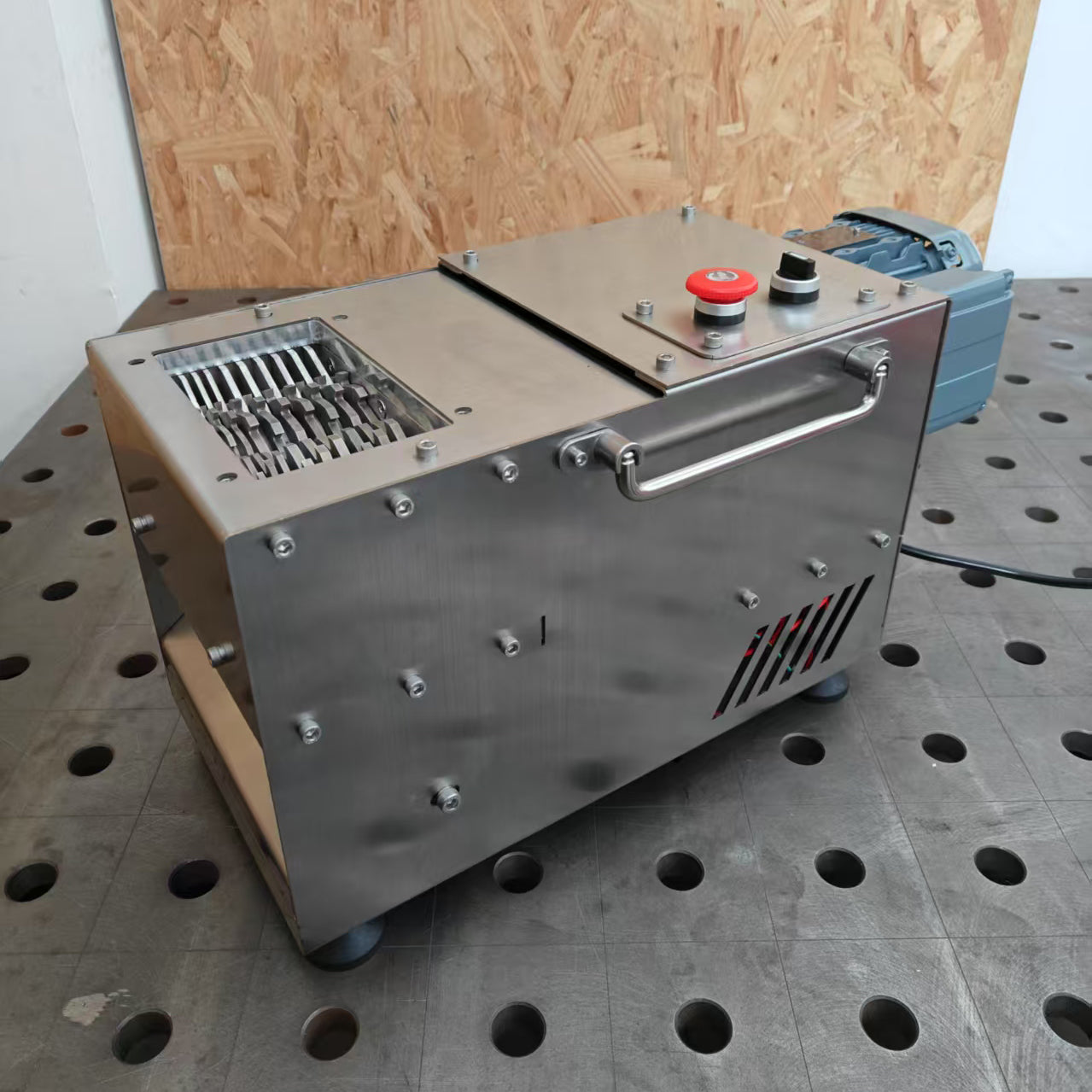 Mini Shredder