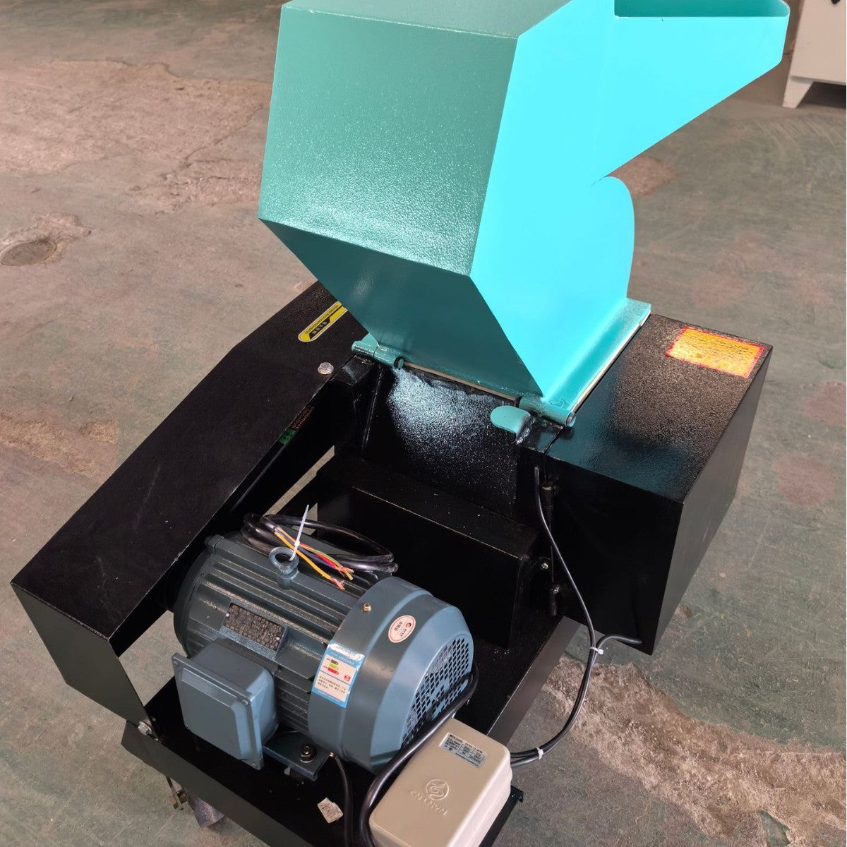 Waste Plastic Shredder Crusher Recycling Machine