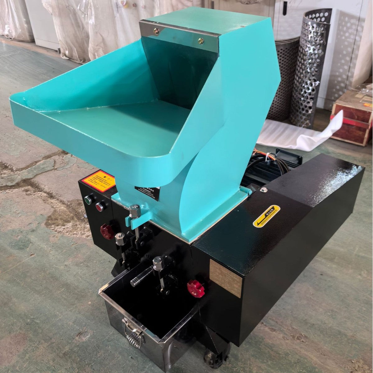 Waste Plastic Shredder Crusher Recycling Machine