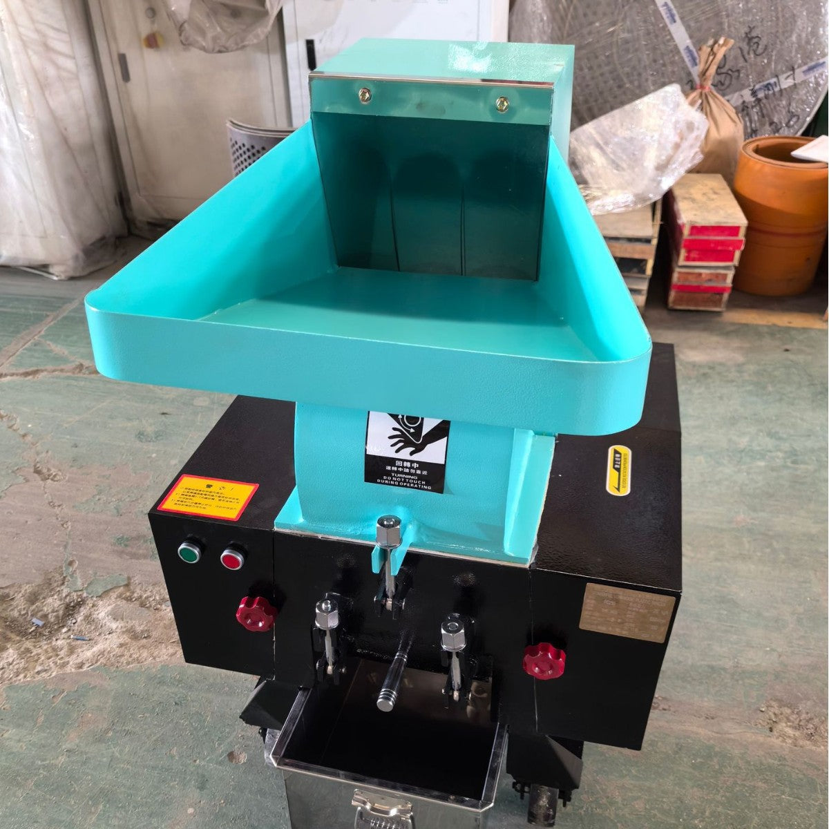 Waste Plastic Shredder Crusher Recycling Machine